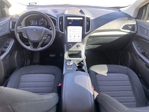 Used 2022 Ford Edge SE image 15