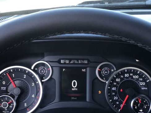 New 2026 RAM 2500 Big Horn AWD/4WD image 24