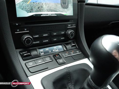 Used 2018 Porsche 718 Cayman RWD image 37