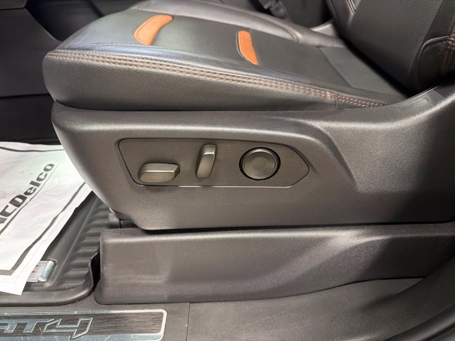 Used 2023 GMC Sierra 1500 AT4 w/ AT4 Preferred Package AWD/4WD image 11
