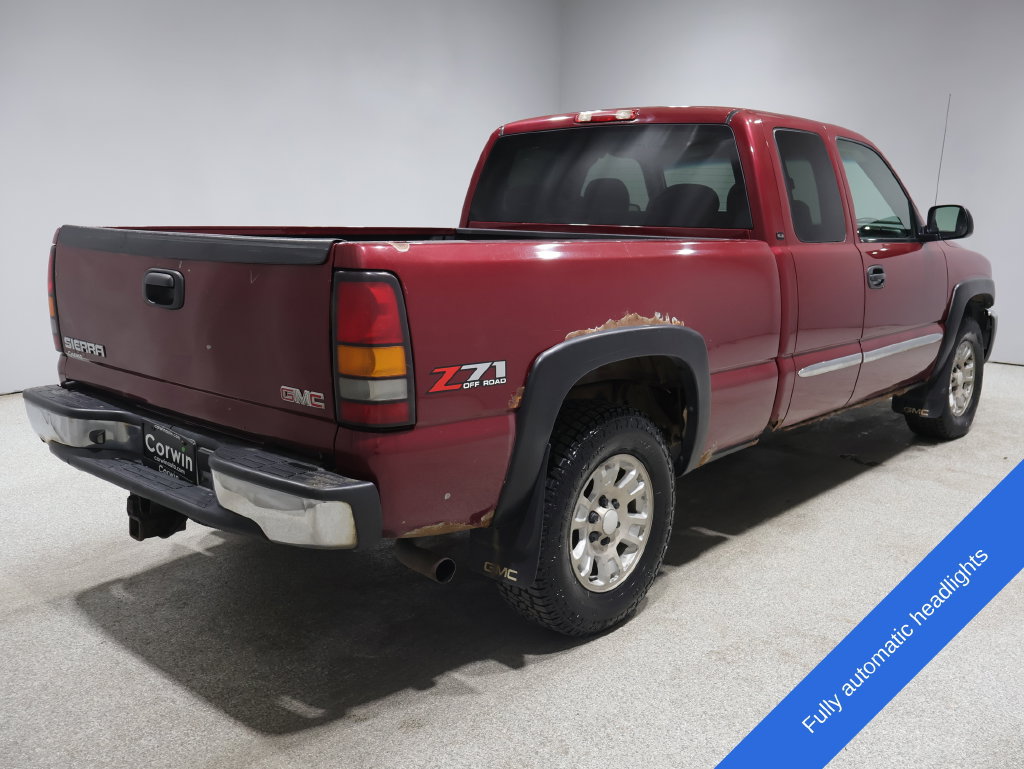 Used 2006 GMC Sierra 1500 SLE w/ Light Duty Power Package AWD/4WD image 6