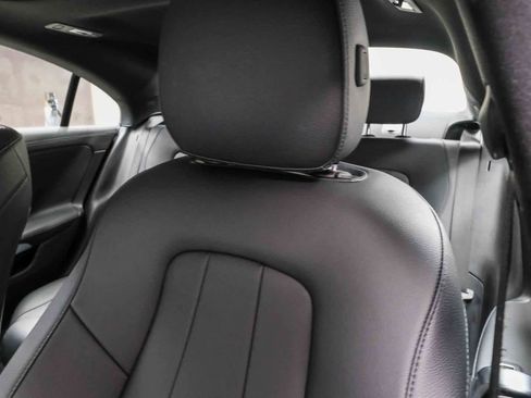 Used 2022 Mercedes-Benz CLA 250 image 21