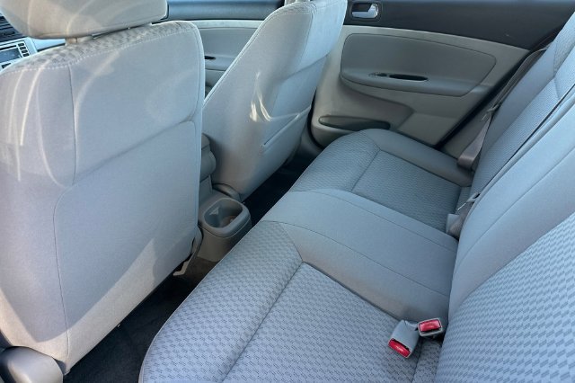 Used 2005 Chevrolet Cobalt LS w/ Preferred Equipment Group FWD image 14
