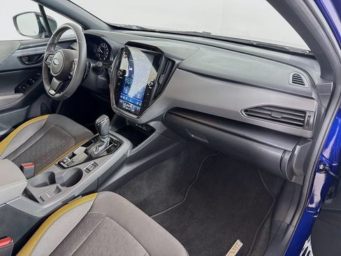 Used 2025 Subaru Crosstrek 2.5i Sport AWD/4WD image 34