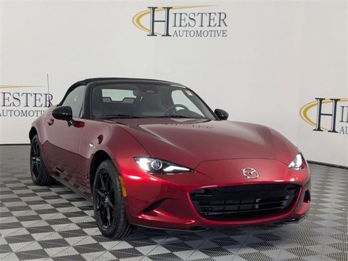 Used 2024 MAZDA MX-5 Miata Sport image 2