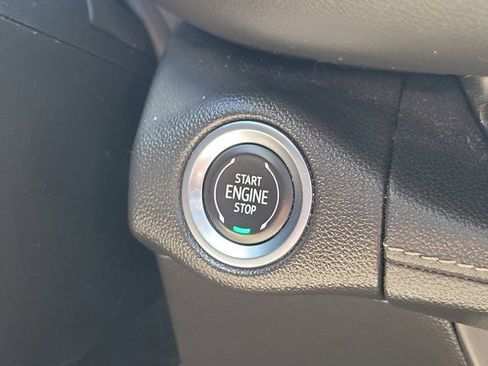 Used 2021 Buick Envision Essence w/ Technology Package I FWD image 31