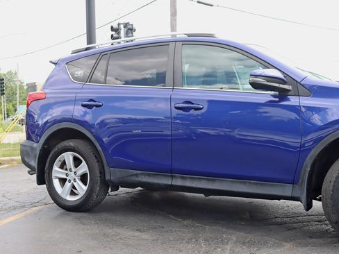 Used 2014 Toyota RAV4 XLE AWD/4WD image 4