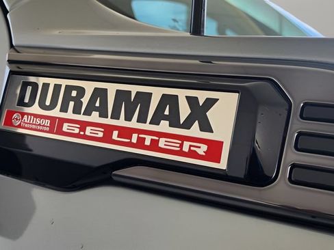 Used 2024 GMC Sierra 2500 AT4 w/ AT4 Premium Plus Package AWD/4WD image 17