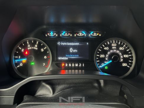 Used 2016 Ford F150 XLT w/ Equipment Group 302A Luxury AWD/4WD image 26