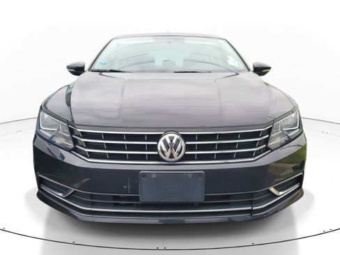 Used 2017 Volkswagen Passat 1.8T S FWD image 2