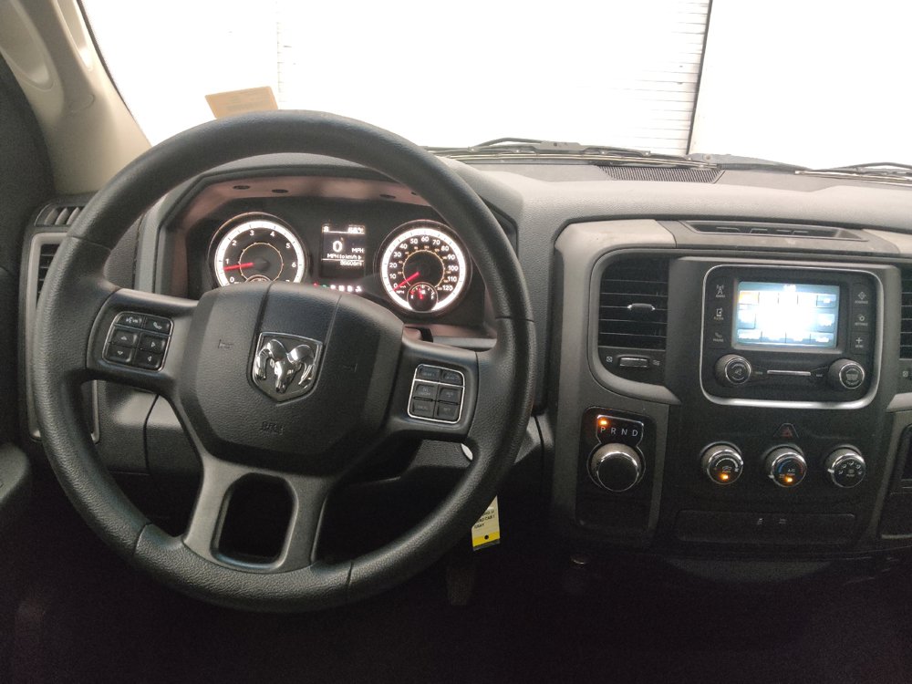 Used 2018 RAM 1500 Express RWD image 22
