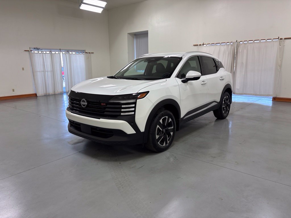 Used 2025 Nissan Kicks SR FWD image 4
