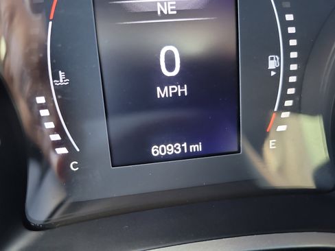 Used 2020 Jeep Compass Latitude FWD image 29