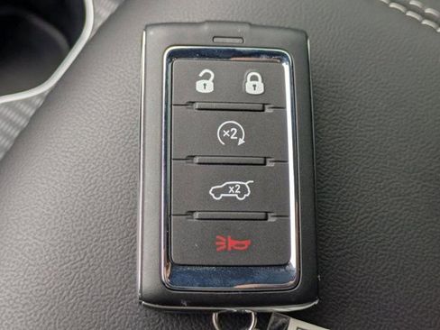 New 2025 Jeep Grand Cherokee L Limited w/ Black Appearance Package image 20