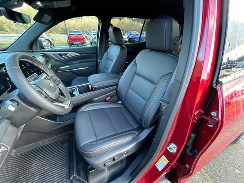 New 2026 Chevrolet Traverse LT w/ Driver Confidence Package image 19