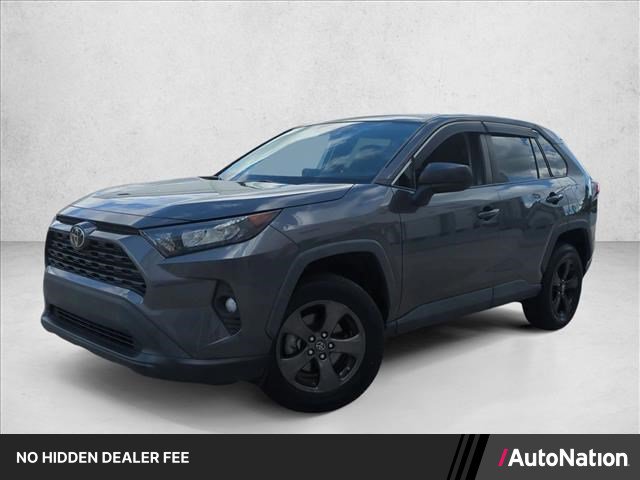 Certified 2022 Toyota RAV4 LE FWD image 1