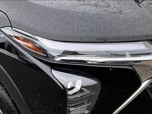 Used 2025 Chevrolet Trax LT w/ LT Convenience Package image 30