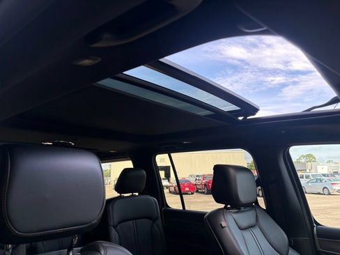 New 2026 Jeep Grand Wagoneer 4WD image 12