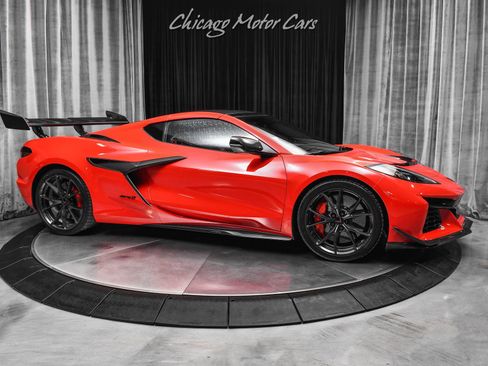 Used 2026 Chevrolet Corvette ZR1 w/ ZR1 Carbon Fiber Aero Package image 52