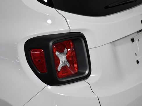 Used 2020 Jeep Renegade Limited image 33