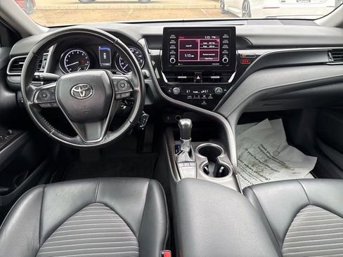 Used 2023 Toyota Camry SE image 12