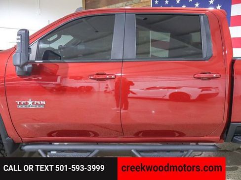 Used 2020 Chevrolet Silverado 2500 LT w/ Texas Edition image 14