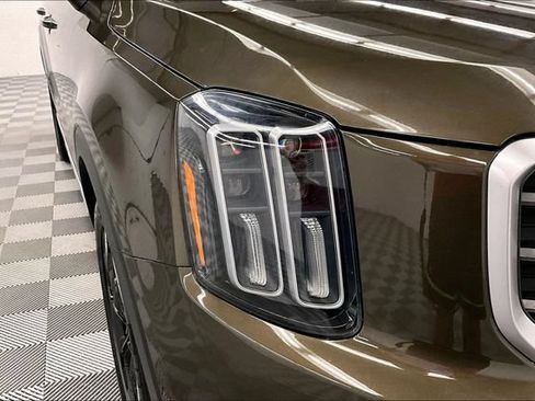Used 2025 Kia Telluride S FWD image 34