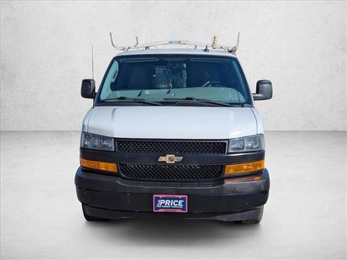Used 2018 Chevrolet Express 2500 w/ Driver Convenience Package image 2