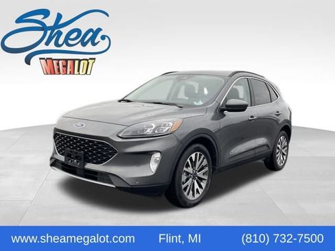 Used 2022 Ford Escape Titanium image 1