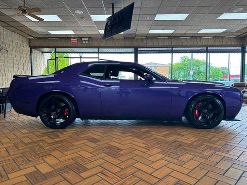 Used 2023 Dodge Challenger SRT Hellcat w/ Plus Package RWD image 11
