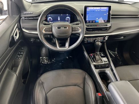 Used 2022 Jeep Compass High Altitude AWD/4WD image 22