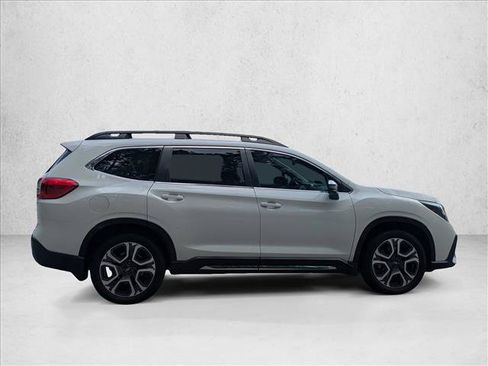 Used 2023 Subaru Ascent Limited w/ Technology Package AWD/4WD image 4