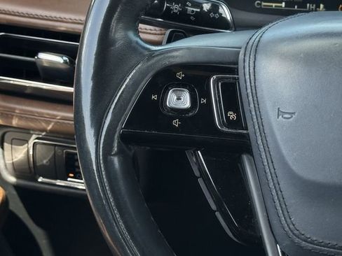 Used 2021 Lincoln Aviator Reserve w/ Equipment Group 201A image 12