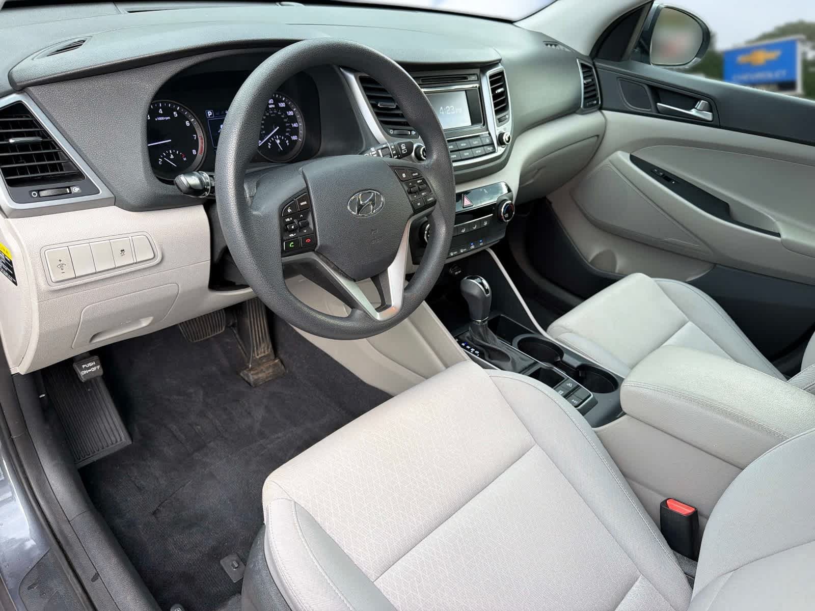 Used 2017 Hyundai Tucson SE w/ SE Popular Package 02 AWD/4WD image 8