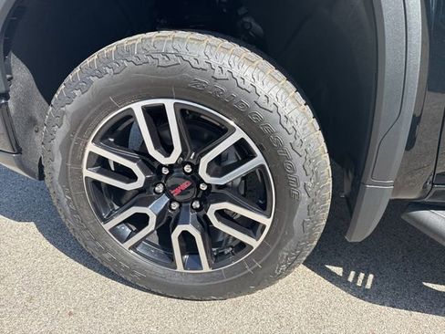 New 2026 GMC Sierra 1500 AT4 AWD/4WD image 10