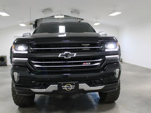Used 2018 Chevrolet Silverado 1500 LTZ Z71 w/ LTZ Plus Package image 3