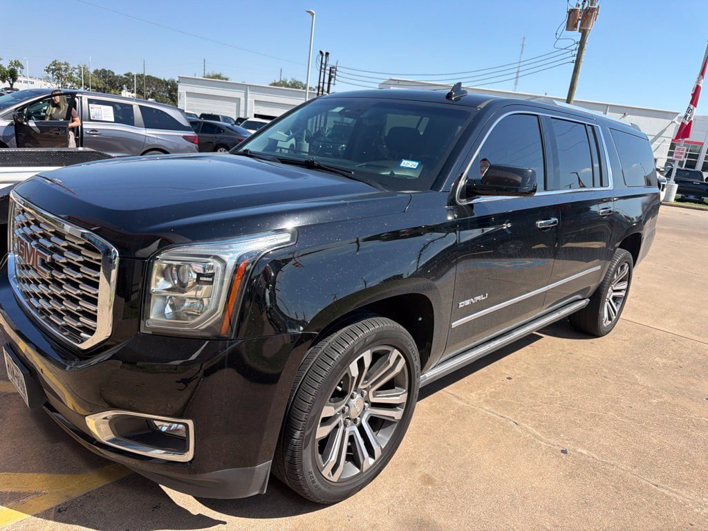 Used 2020 GMC Yukon XL Denali w/ Denali Ultimate Package RWD image 4