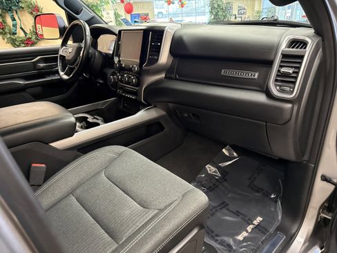 Used 2019 RAM 1500 Big Horn image 17