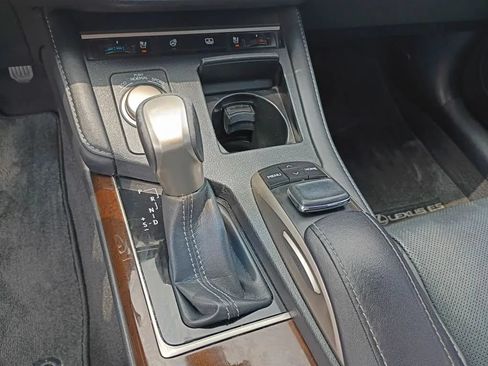 Used 2016 Lexus ES 350 w/ Luxury Package w/Wood Trim FWD image 13