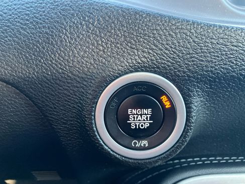 Used 2022 Dodge Challenger R/T image 25