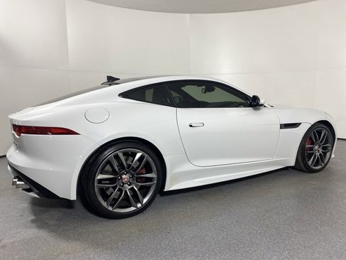 Used 2017 Jaguar F-TYPE R image 6