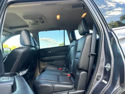 Used 2016 Honda Pilot Touring image 27