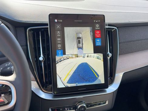 New 2026 Volvo XC90 B6 Plus w/ Protection Package image 24