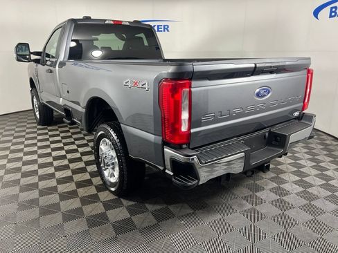 Used 2025 Ford F350 XLT AWD/4WD image 3
