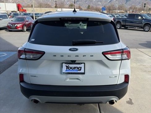 Used 2020 Ford Escape SEL image 5