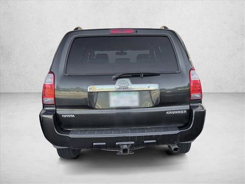 Used 2009 Toyota 4Runner SR5 AWD/4WD image 5