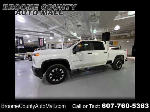 Used 2020 Chevrolet Silverado 2500 Custom w/ Custom Value Package image 1