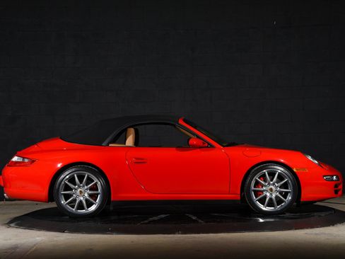 Used 2006 Porsche 911 Carrera 4S AWD/4WD image 2