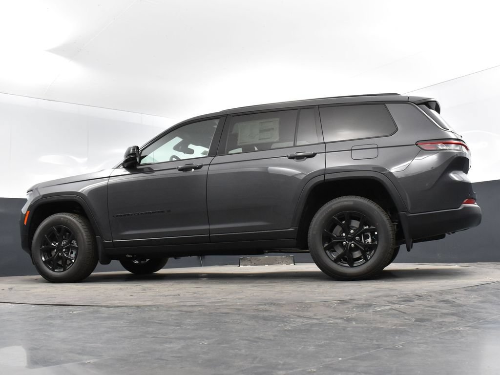 Used 2025 Jeep Grand Cherokee L Altitude AWD/4WD image 54
