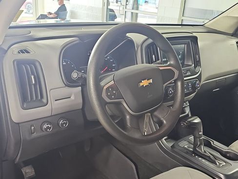Used 2018 Chevrolet Colorado W/T w/ Custom Special Edition AWD/4WD image 19